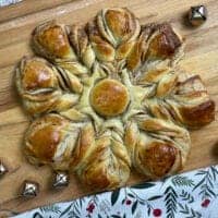 cinnamon star bread
