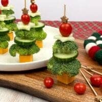 christmas tree veggie skewers with cheese